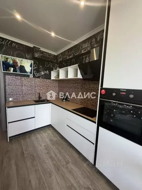 2-к кв. Бурятия, Улан-Удэ 140А мкр, 10Б (56.7 м) - Фото 2