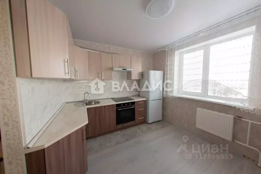 2-к кв. Владимирская область, Владимир проезд Лакина, 10 (65.0 м) - Фото 0