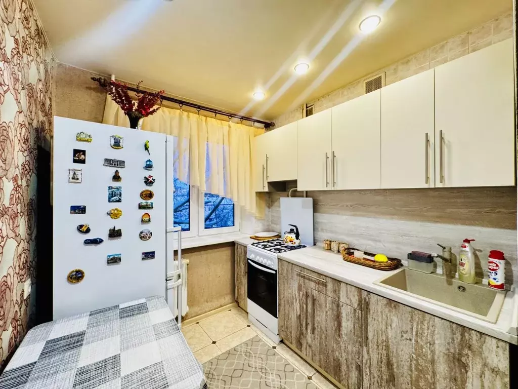 3-к кв. Москва пос. ЛМС, Центральный мкр, 22 (60.8 м) - Фото 1