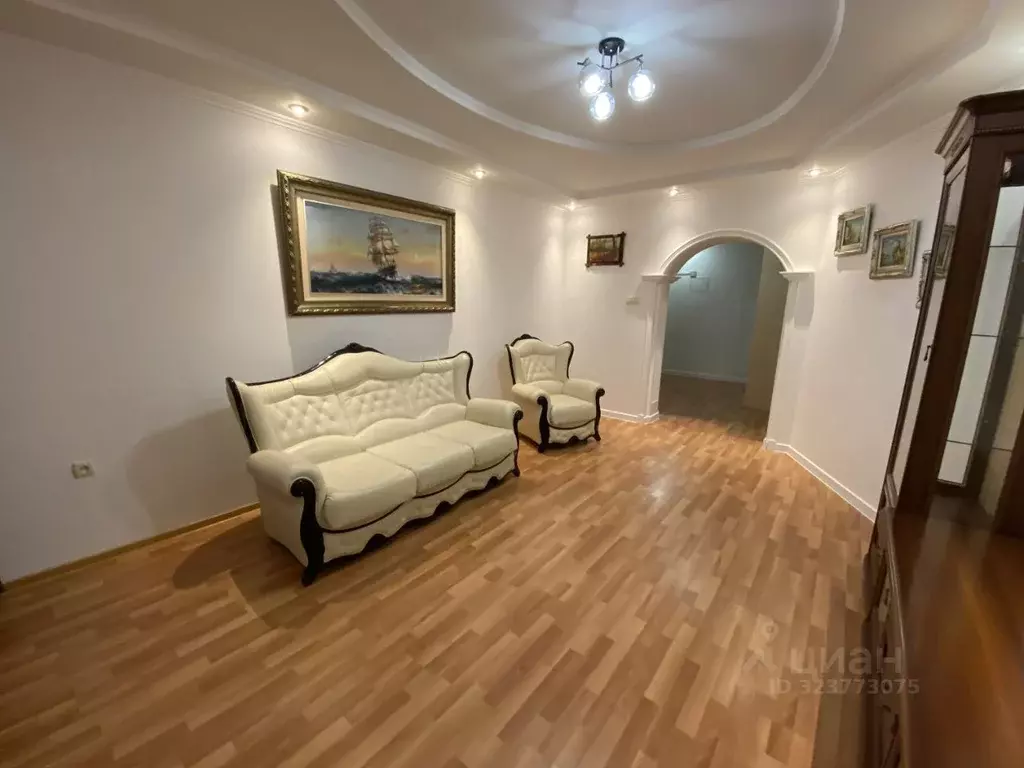 2-к кв. Татарстан, Казань ул. Гарифа Ахунова, 10 (67.0 м) - Фото 1