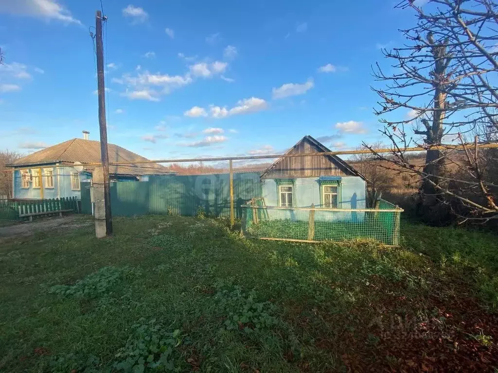 Дом в Белгородская область, Корочанский район, Большехаланское с/пос, ... - Фото 1