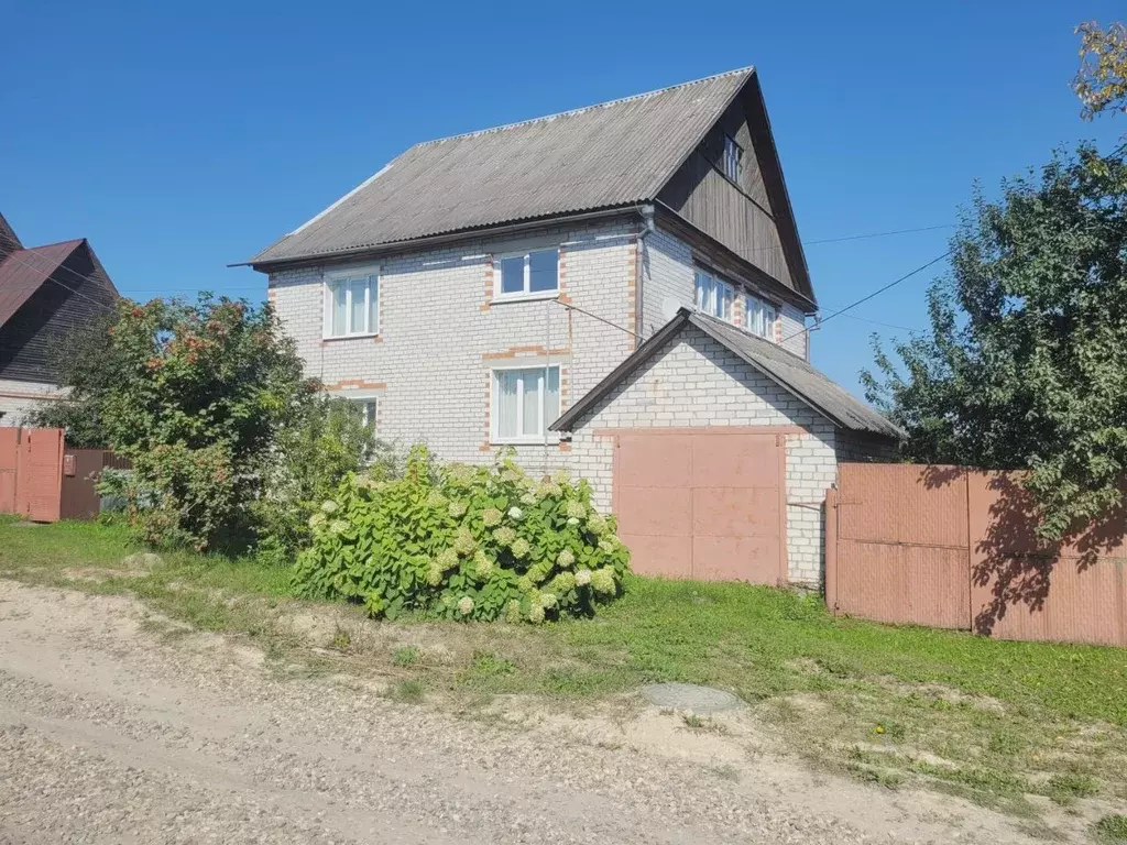 Дом в Брянская область, Навля рп ул. Киевская (162 м) - Фото 1