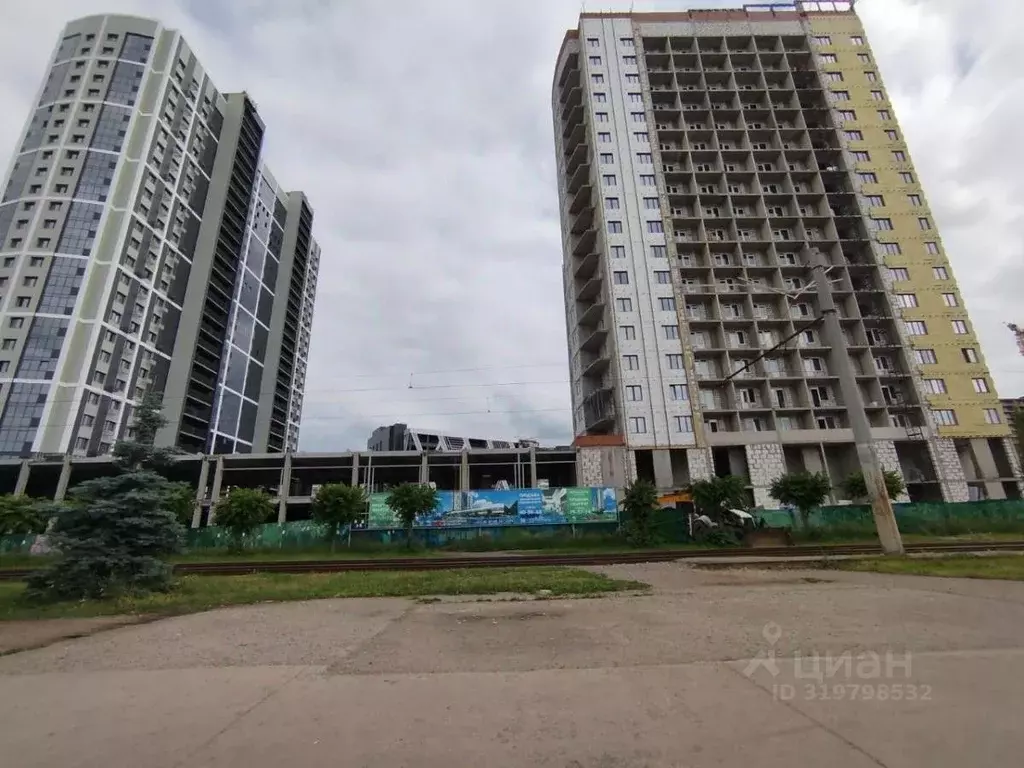 Помещение свободного назначения в Татарстан, Набережные Челны просп. ... - Фото 1