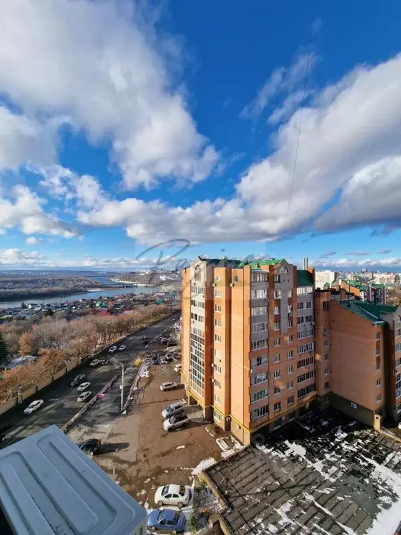 3-к кв. Башкортостан, Уфа ул. Академика Ураксина, 1 (81.0 м) - Фото 0