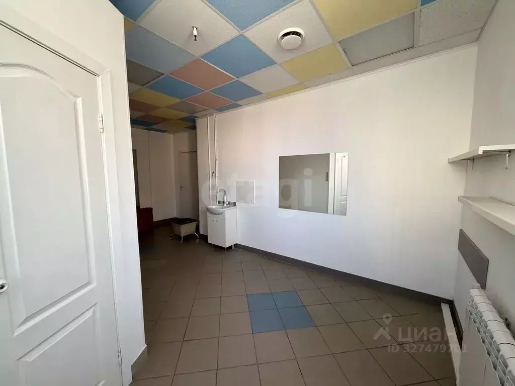 Помещение свободного назначения в Коми, Сыктывкар Коммунистическая ... - Фото 2