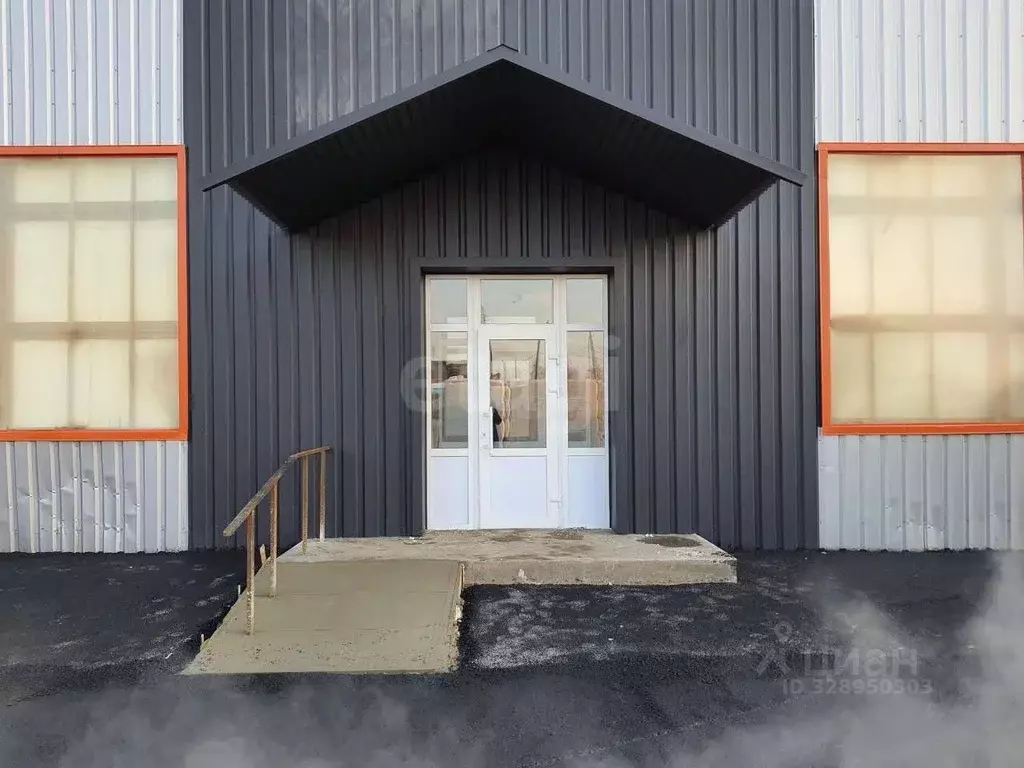 Торговая площадь в Башкортостан, Мелеуз Смоленская ул., 191 (2317 м) - Фото 1