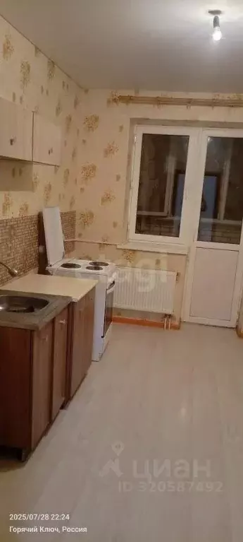 2-к кв. Краснодарский край, Горячий Ключ ул. Бабушкина, 36 (57.9 м) - Фото 0