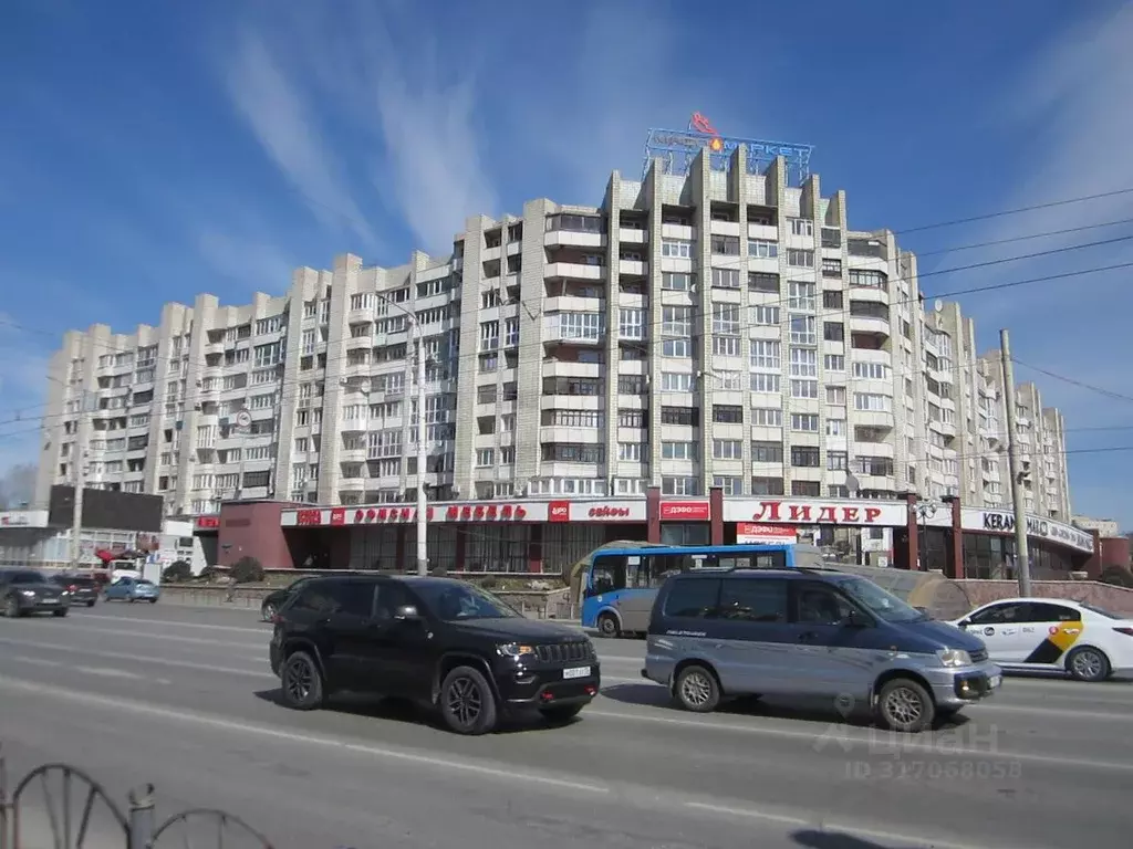 3-к кв. Омская область, Омск ул. Красный Путь, 18 (61.2 м) - Фото 0