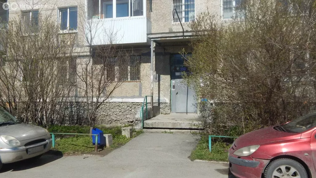 3-комнатная квартира: Верхняя Пышма, улица Уральских Рабочих, 37 (62.1 ... - Фото 1