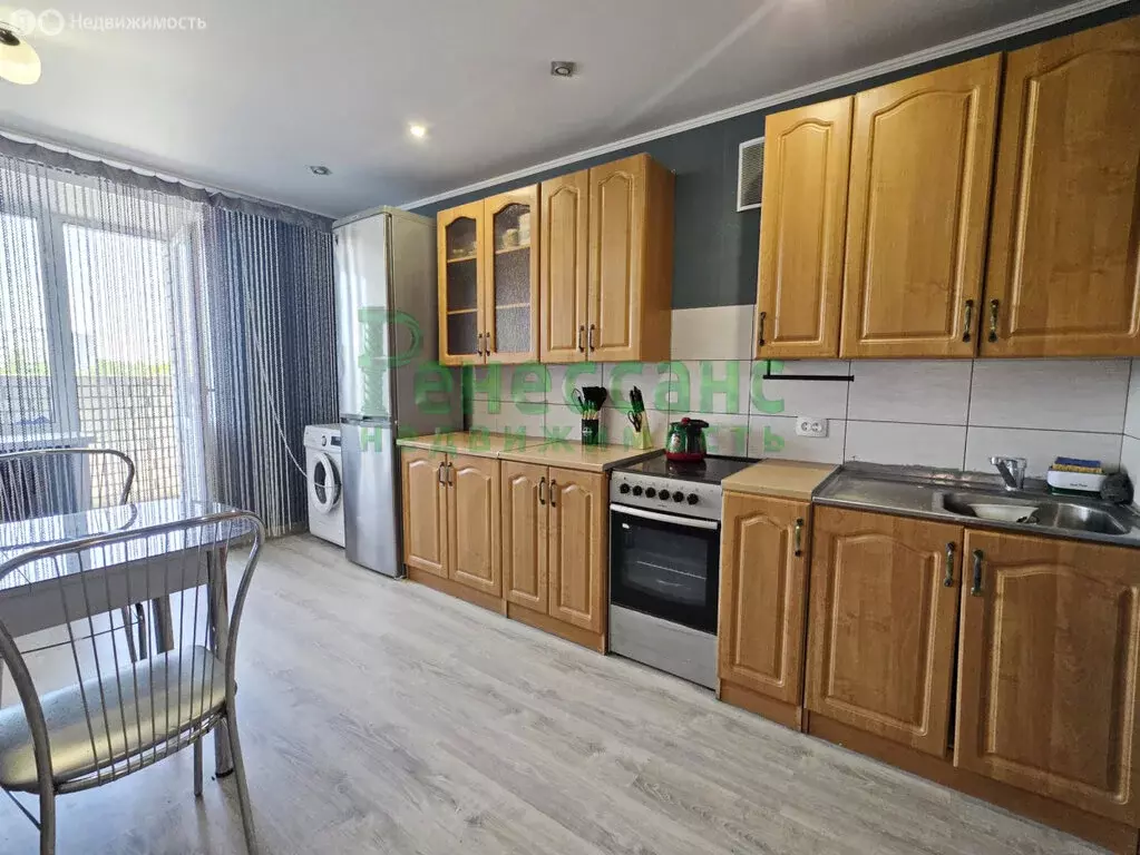 1-комнатная квартира: Брянск, улица Есенина, 22 (42.5 м) - Фото 1