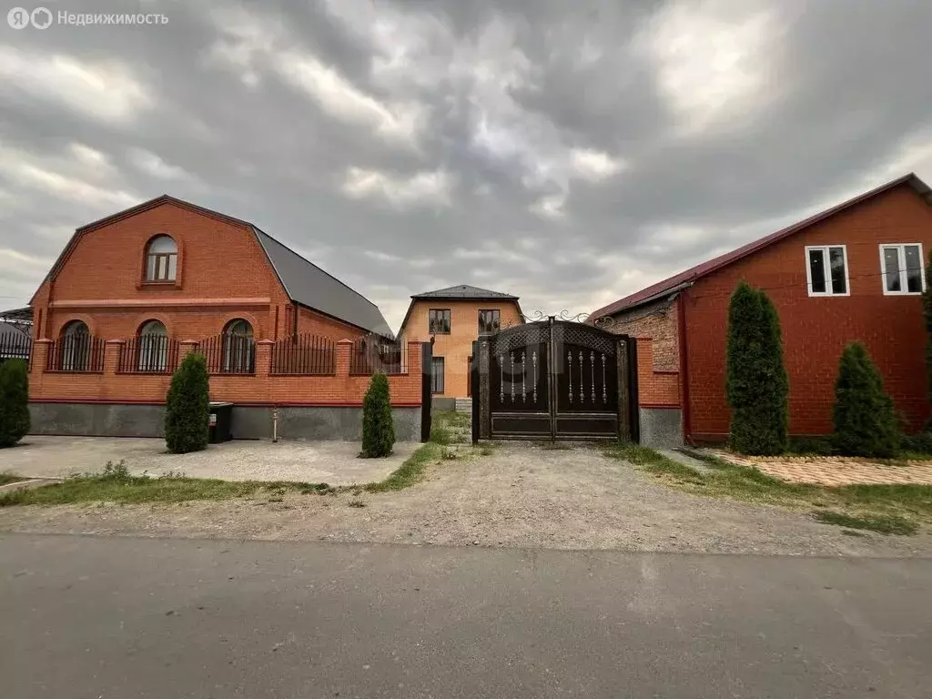 Дом в Назрань, улица Измайлова (100 м) - Фото 0