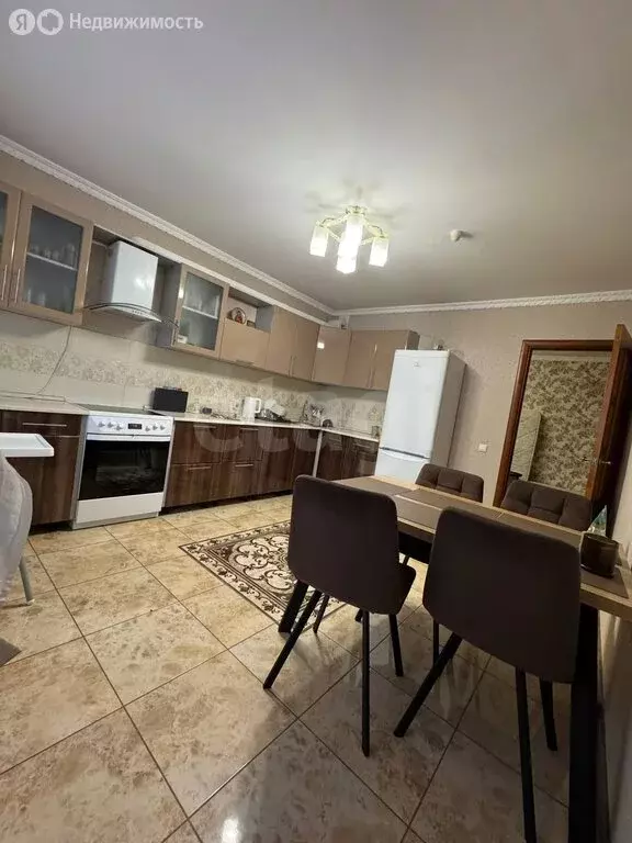 2-комнатная квартира: Тюмень, Широтная улица, 170к2 (65.9 м) - Фото 1