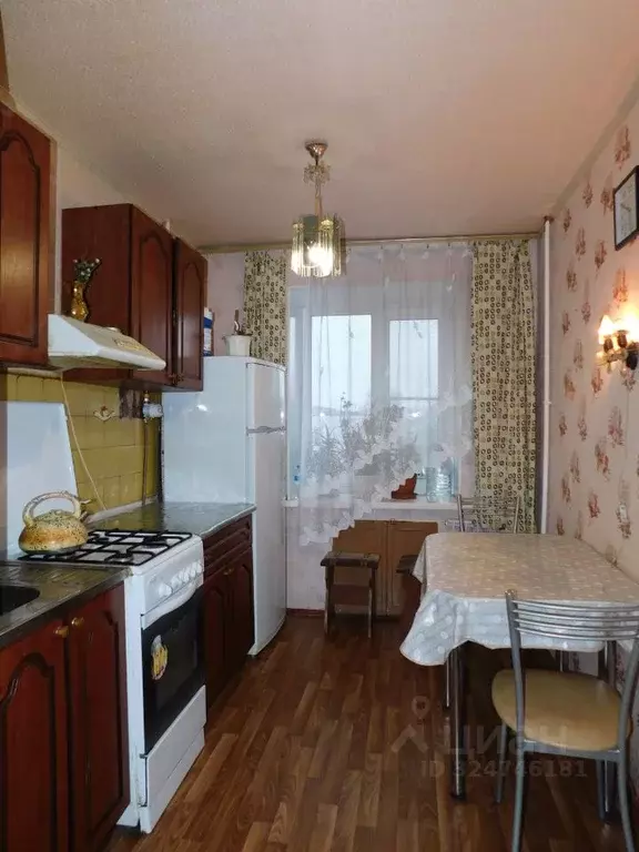 4-к кв. Тульская область, Новомосковск ул. Орджоникидзе, 4 (73.7 м) - Фото 1