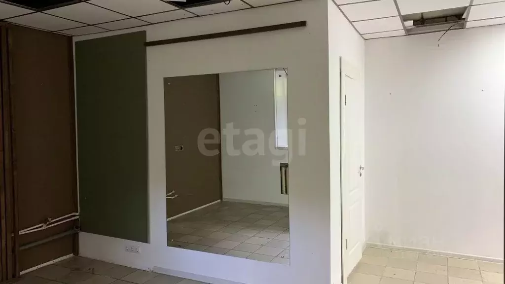 Помещение свободного назначения в Коми, Сыктывкар ул. Маегова, 21 (35 ... - Фото 1