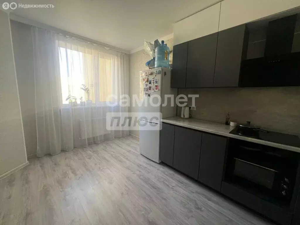2-комнатная квартира: Ставрополь, улица Чапаева, 4/1Б (61 м) - Фото 1