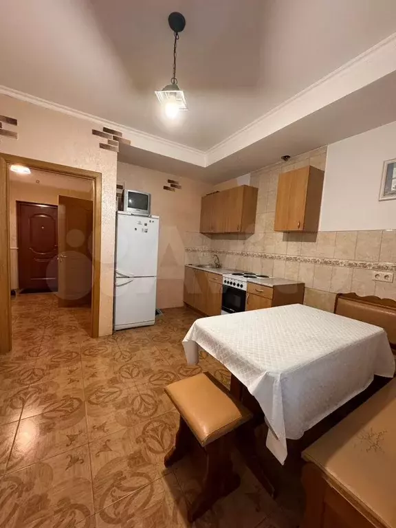 1-к. квартира, 50 м, 3/17 эт. - Фото 1