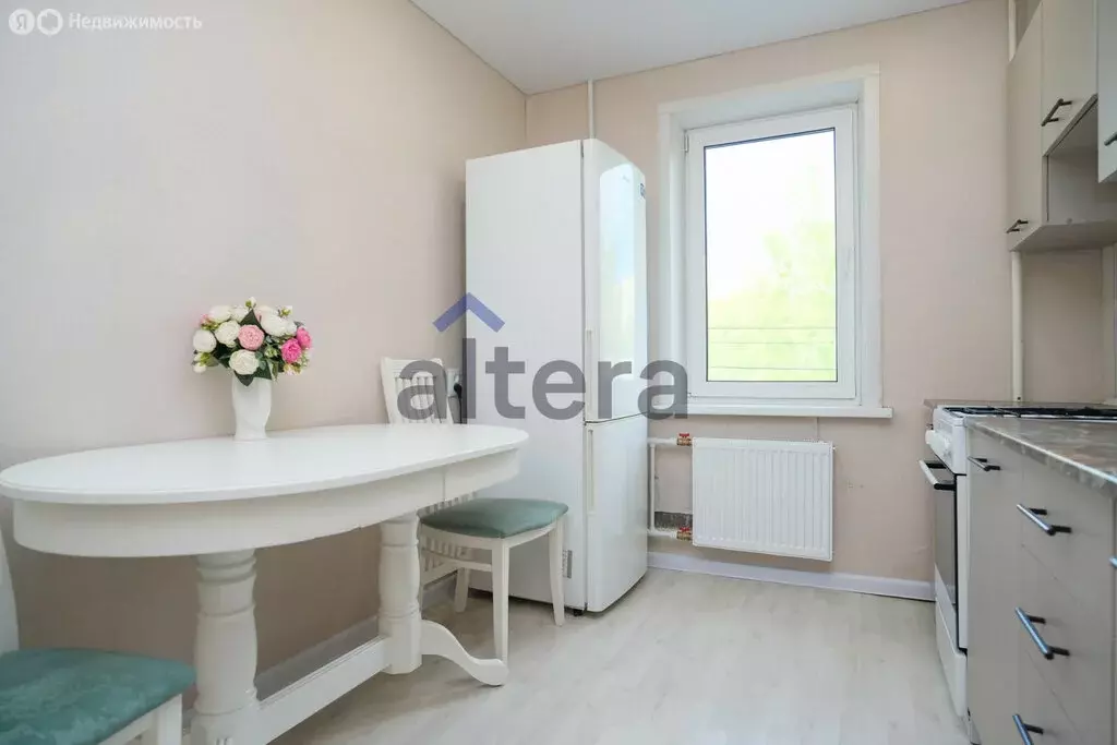 3-комнатная квартира: Казань, улица Адоратского, 5 (65.7 м) - Фото 1