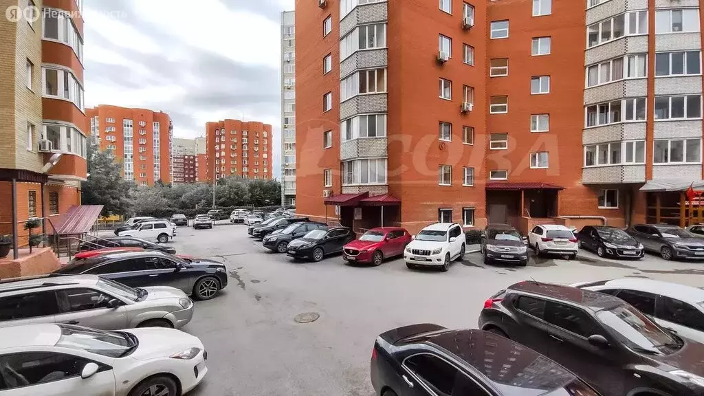 2-комнатная квартира: Тюмень, улица Грибоедова, 13к3 (65 м) - Фото 0