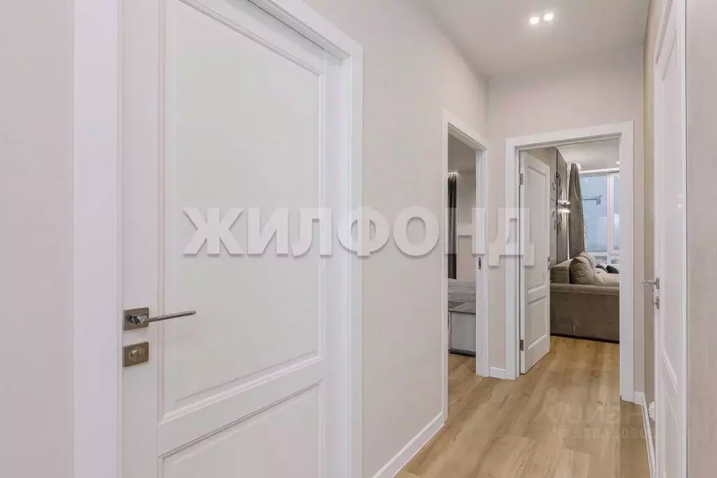 2-к кв. Новосибирская область, Новосибирск Рябиновая ул., 14/1 (61.0 ... - Фото 1