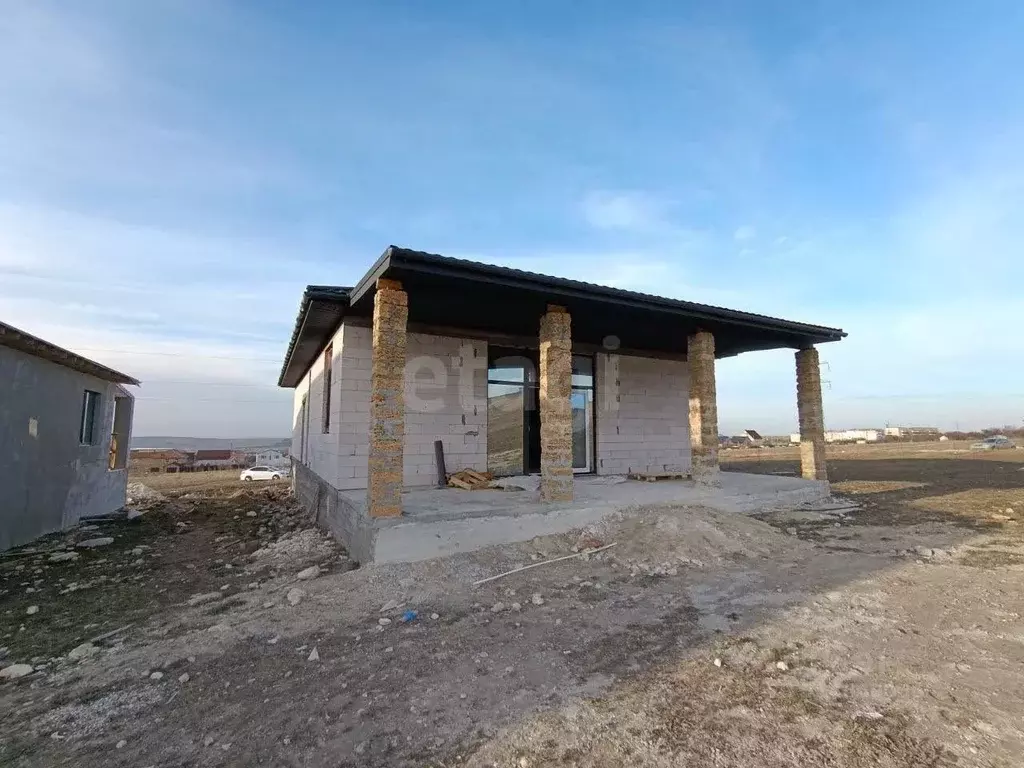 Дом в Крым, Симферопольский район, с. Чистенькое  (170 м) - Фото 1