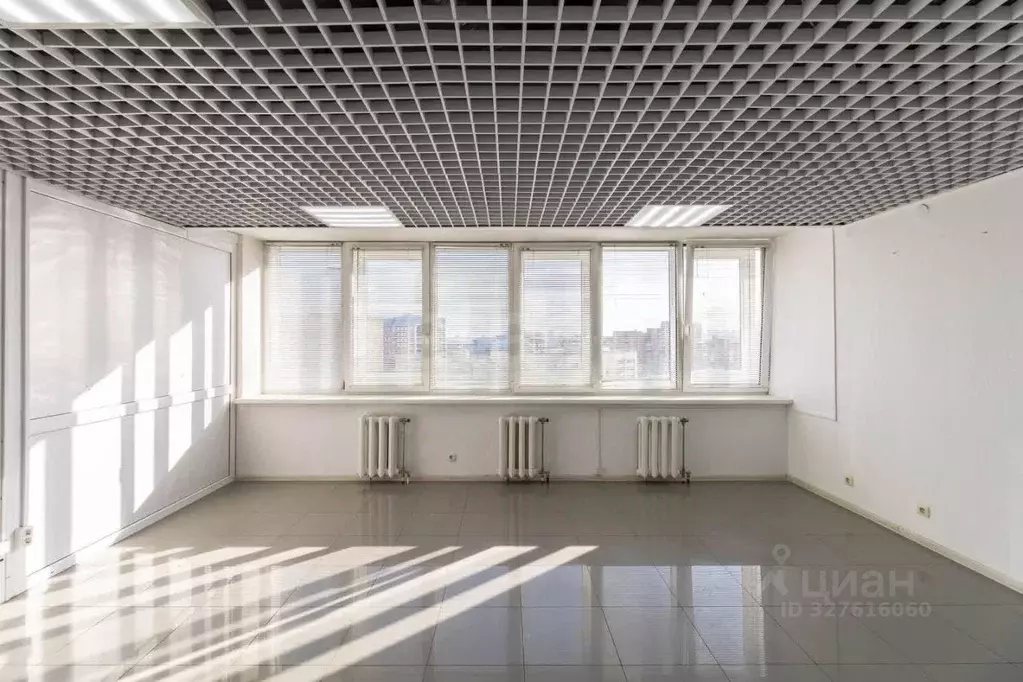 Офис в Тюменская область, Тюмень ул. Герцена, 64 (99 м) - Фото 1