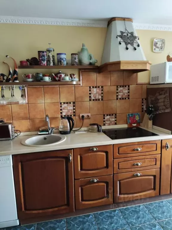 3-к кв. Омская область, Омск ул. 70 лет Октября, 20 (72.0 м) - Фото 1