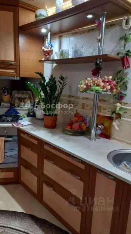 Дом в Крым, Кировское пгт ул. Султана Амет-Хана (300 м) - Фото 2