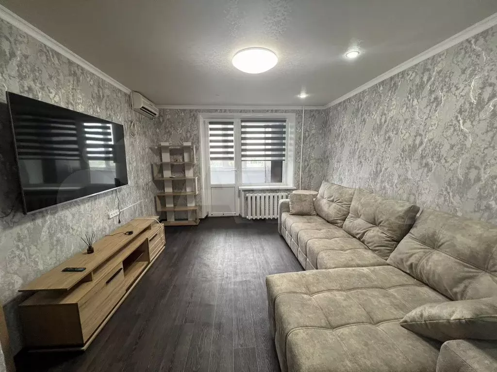 1-к. квартира, 50 м, 10/14 эт. - Фото 0