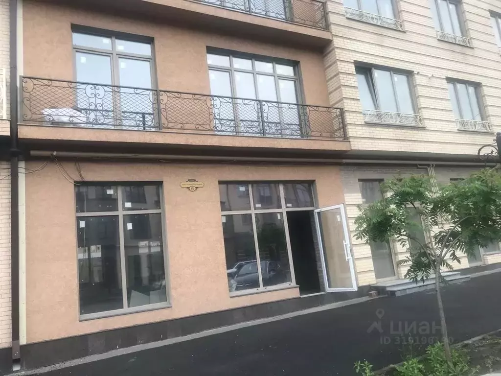 Помещение свободного назначения в Северная Осетия, Владикавказ бул. ... - Фото 1