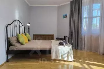 2-к кв. Севастополь ул. Очаковцев, 39 (70.0 м) - Фото 0