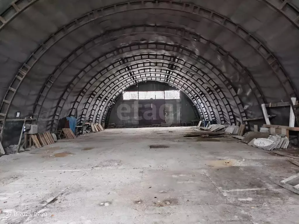 Склад в Воронежская область, Грибановский район, с. Верхний Карачан ... - Фото 1