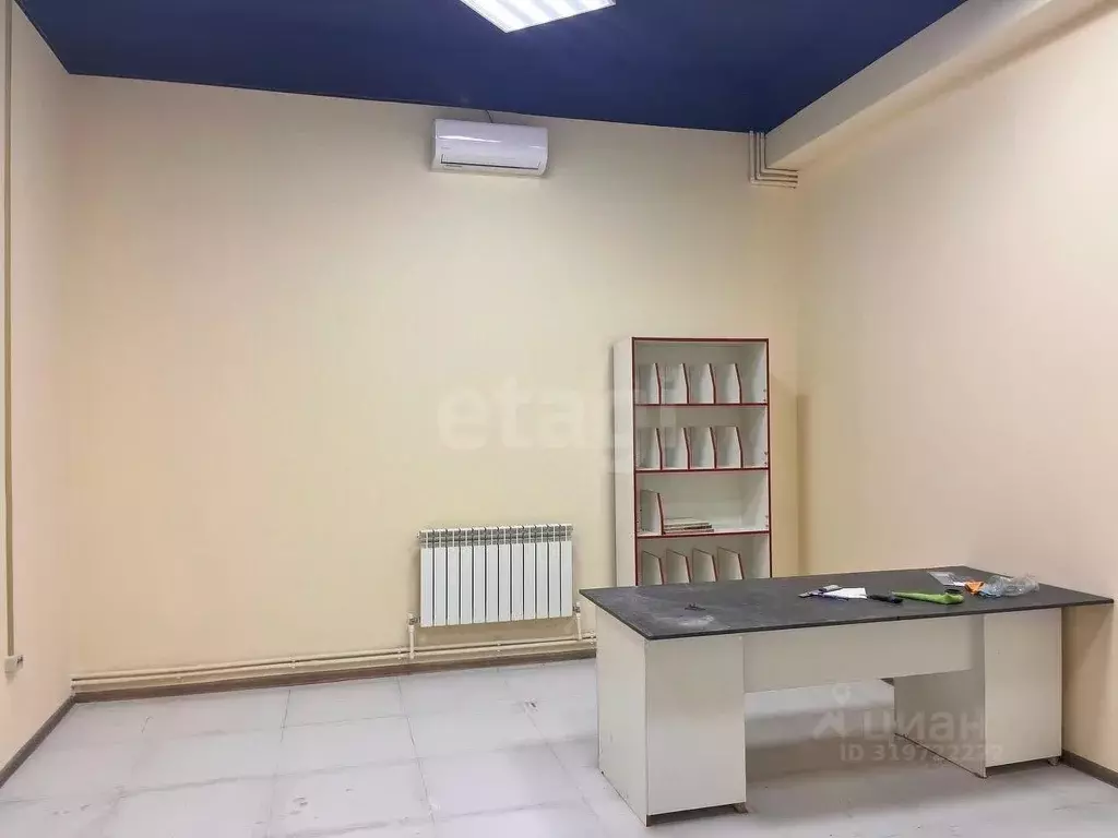 Помещение свободного назначения в Астраханская область, Астрахань пер. ... - Фото 1