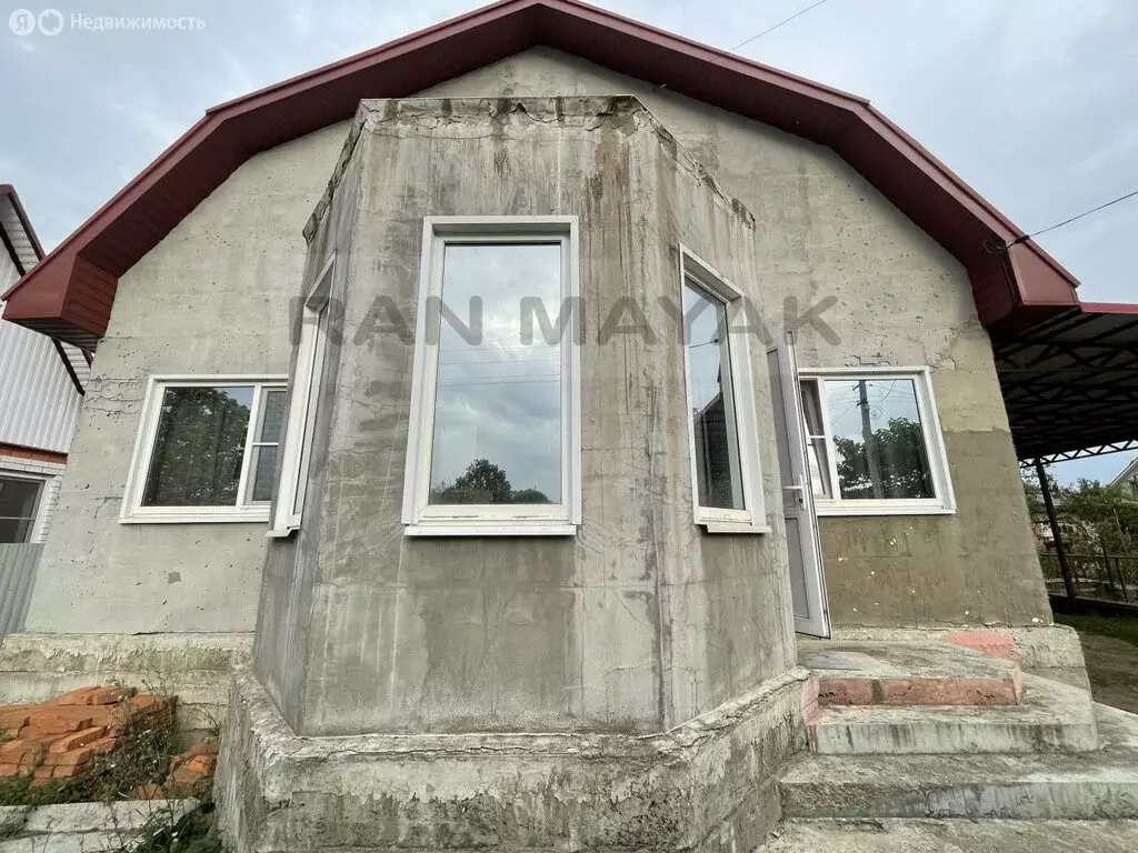 Дом в Совхозный, Садовая улица (130 м) - Фото 1