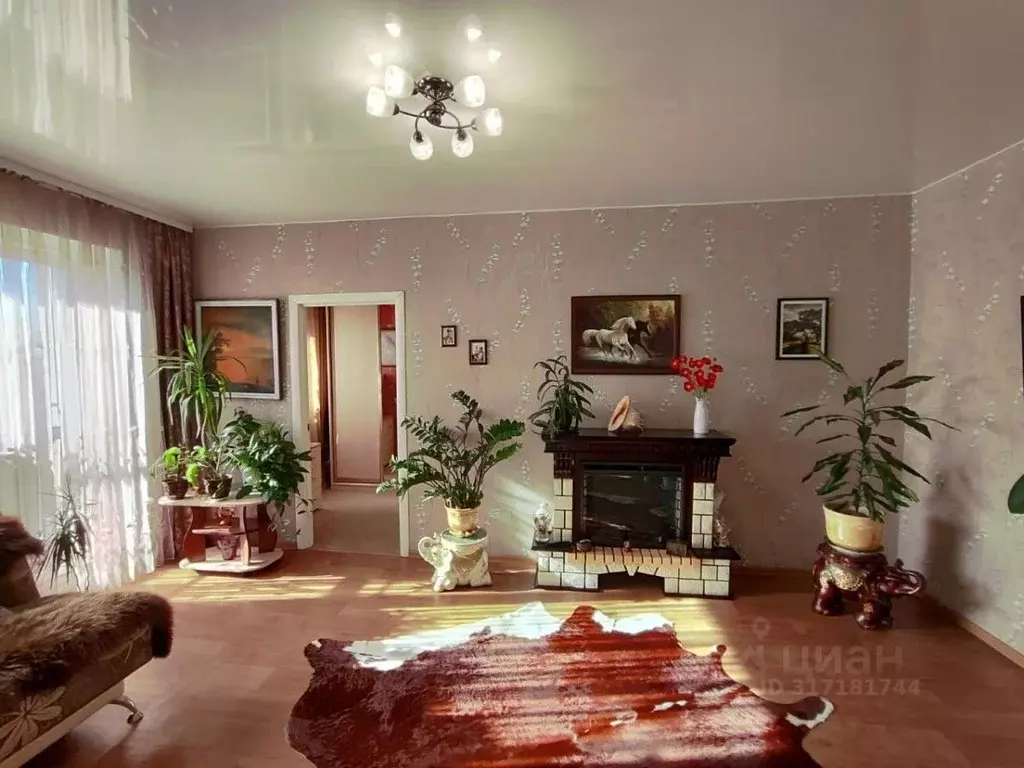 2-к кв. Омская область, Омск просп. Космический, 17 (44.5 м) - Фото 1