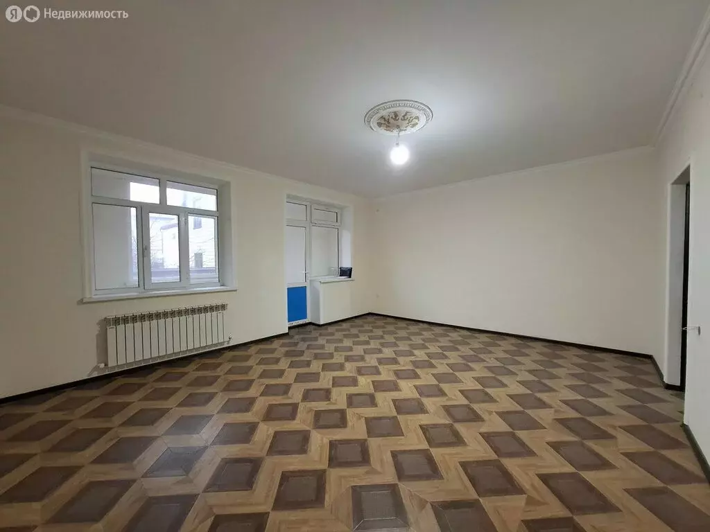 3-комнатная квартира: Дербент, улица Сальмана, 83Г (95.6 м) - Фото 1