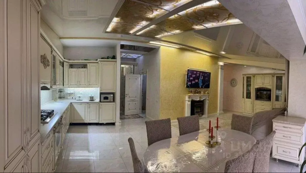 4-к кв. Крым, Симферополь ул. Фруктовая, 25Б (138.0 м) - Фото 2