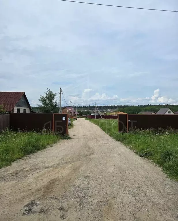 Участок в Московская область, Сергиево-Посадский городской округ, д. ... - Фото 0