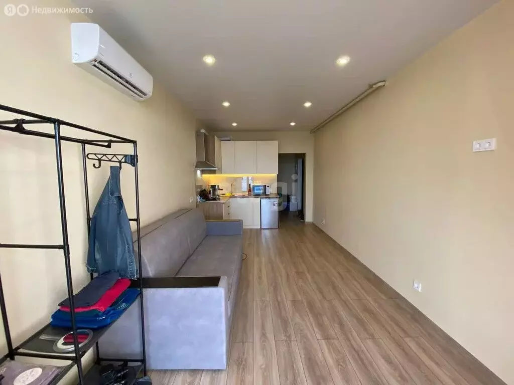 Квартира-студия: Алушта, Западная улица, 4к3 (31.4 м) - Фото 1