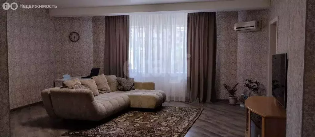 3-комнатная квартира: Анапа, улица Ленина, 211 (130 м) - Фото 1