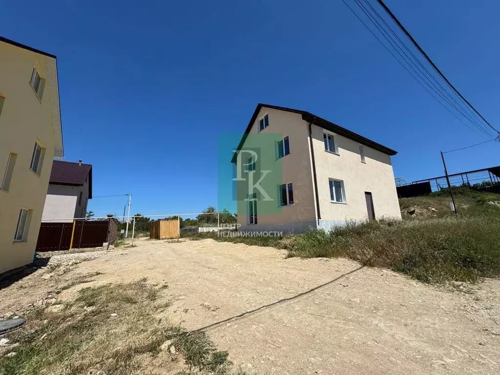 Дом в Севастополь проезд Генерала Мельника, 1 (185 м) - Фото 0
