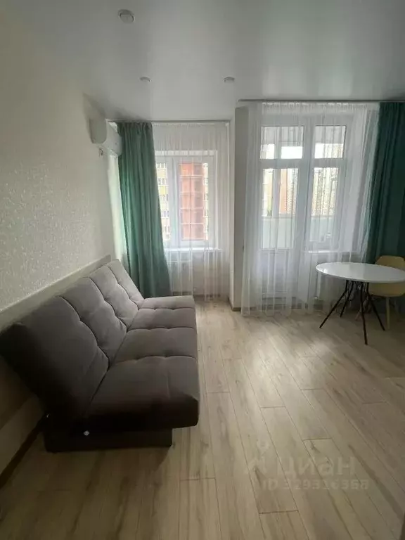Студия Краснодарский край, Краснодар ул. Им. Героя Яцкова И.В. (24.8 ... - Фото 1