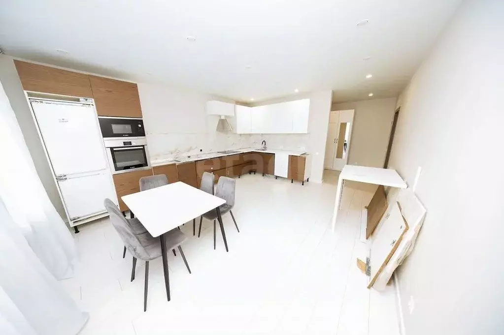 2-к кв. Новосибирская область, Новосибирск ул. Кирова, 11 (68.3 м) - Фото 1