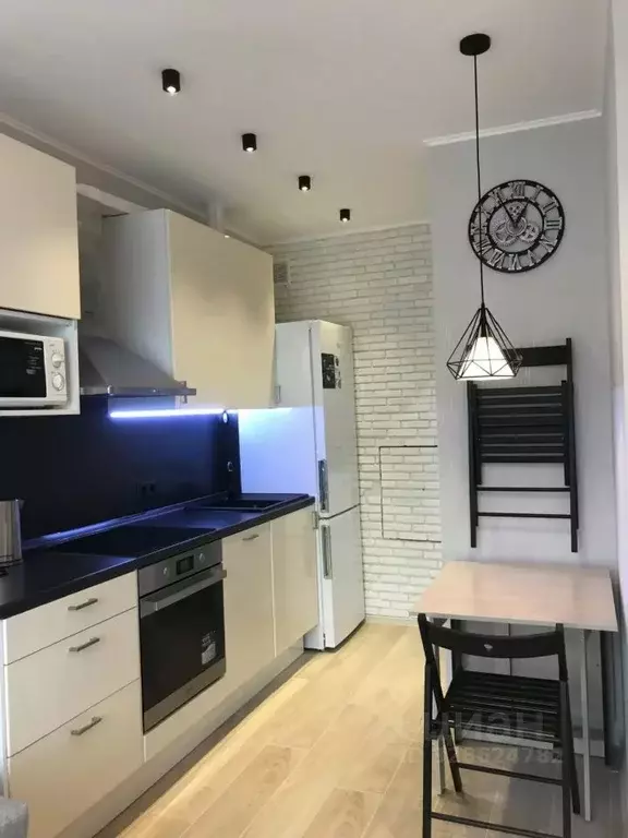 2-к кв. Москва пос. Коммунарка, ул. Бачуринская, 13 (35.0 м) - Фото 1