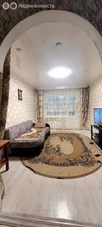 3-комнатная квартира: село Подлесное, Комсомольская улица, 83 (64 м) - Фото 0