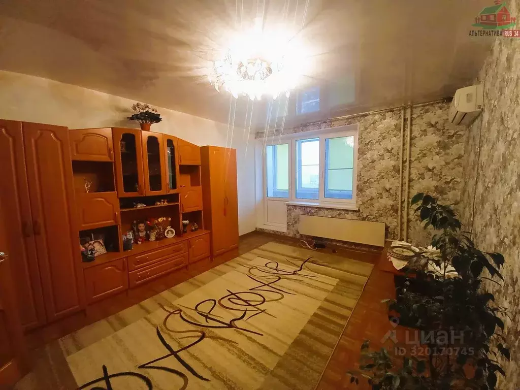 3-к кв. Волгоградская область, Волгоград ул. Гвоздкова, 18 (65.0 м) - Фото 0