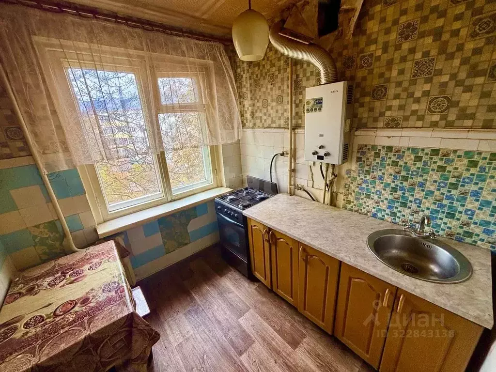 3-к кв. Белгородская область, Белгород ул. 5 Августа, 12 (61.5 м) - Фото 1