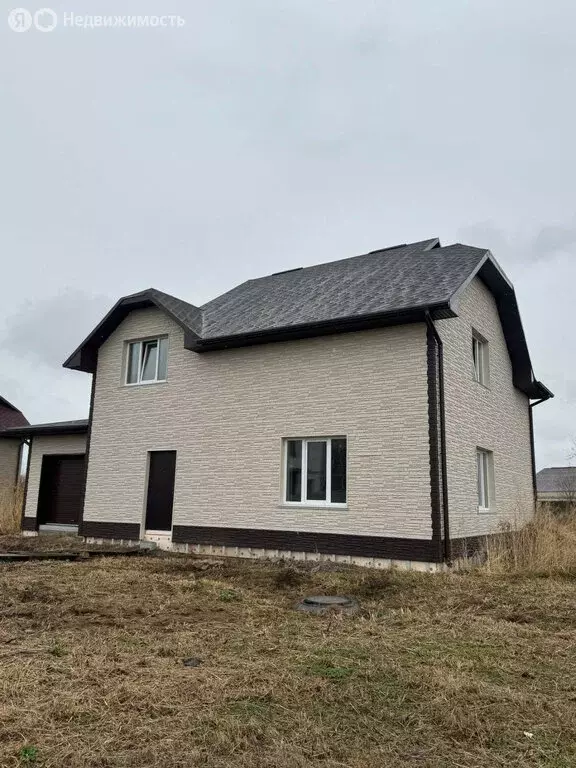Дом в село Матвеевка, квартал Амурский, 5 (203 м) - Фото 0