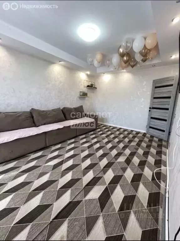 3-комнатная квартира: Омск, Космический проспект, 22к2 (67 м) - Фото 2