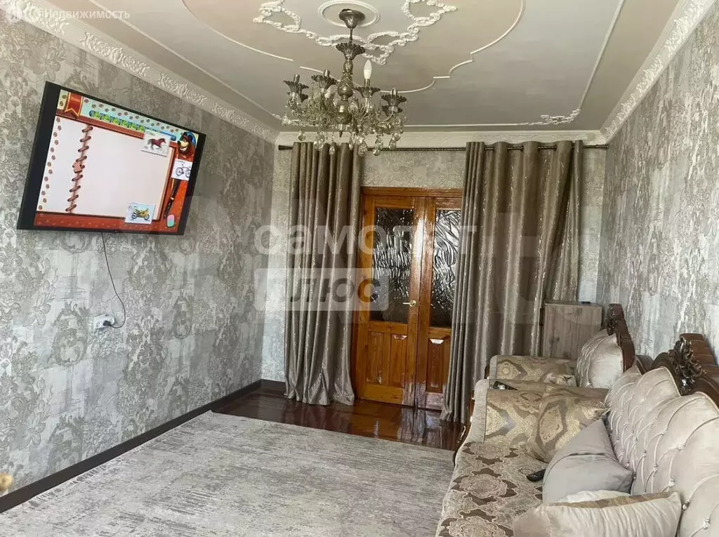 3-комнатная квартира: Нальчик, улица Калинина, 250Б (78 м) - Фото 1