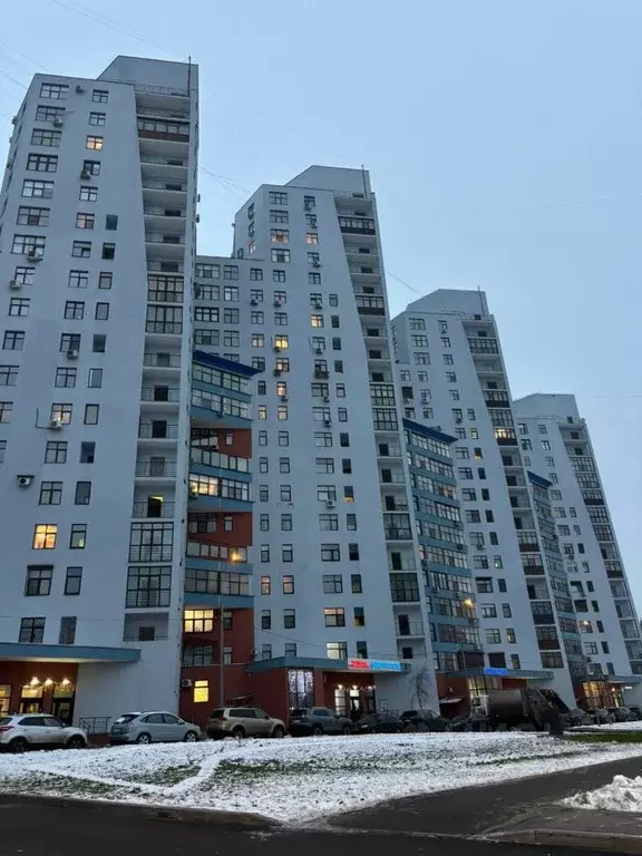 2-к кв. Москва ул. Хачатуряна, 12К1 (43.0 м) - Фото 0